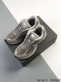 New Balance 2002R