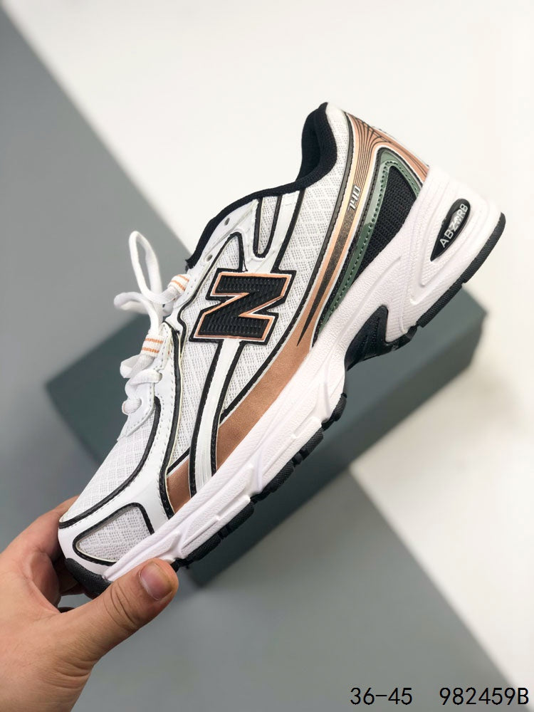 New Balance 740