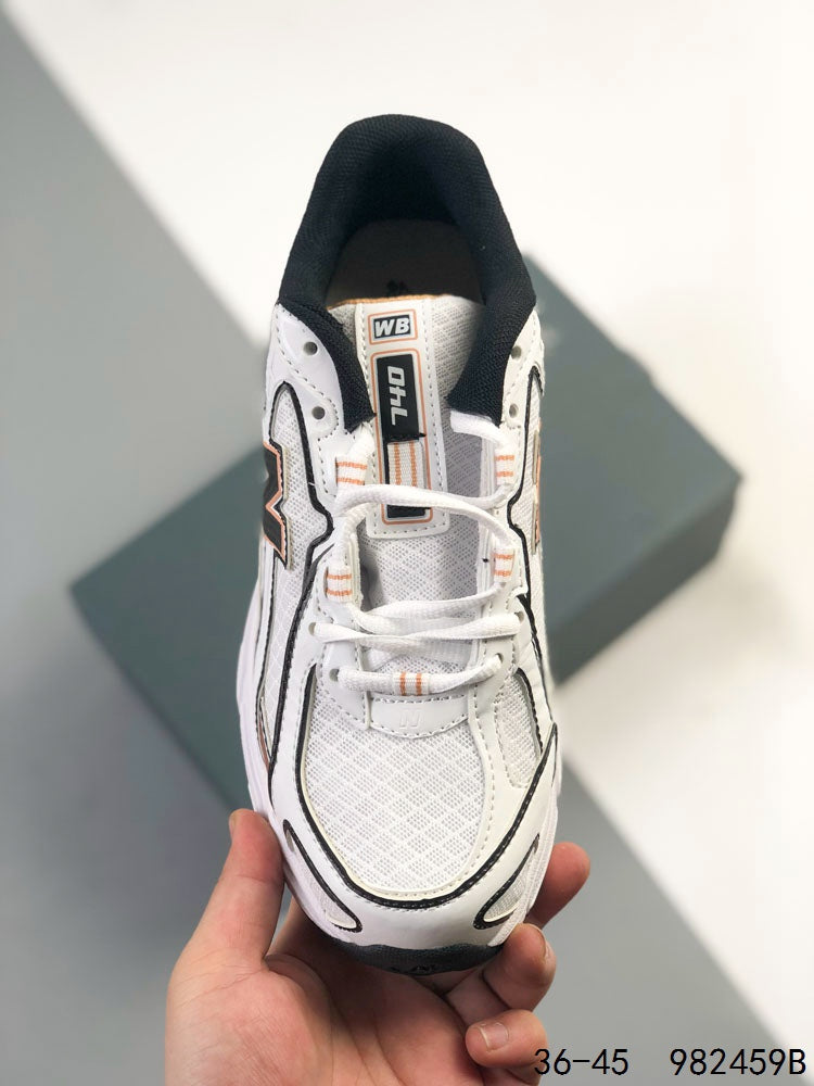 New Balance 740