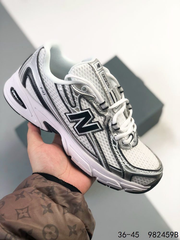 New Balance 740