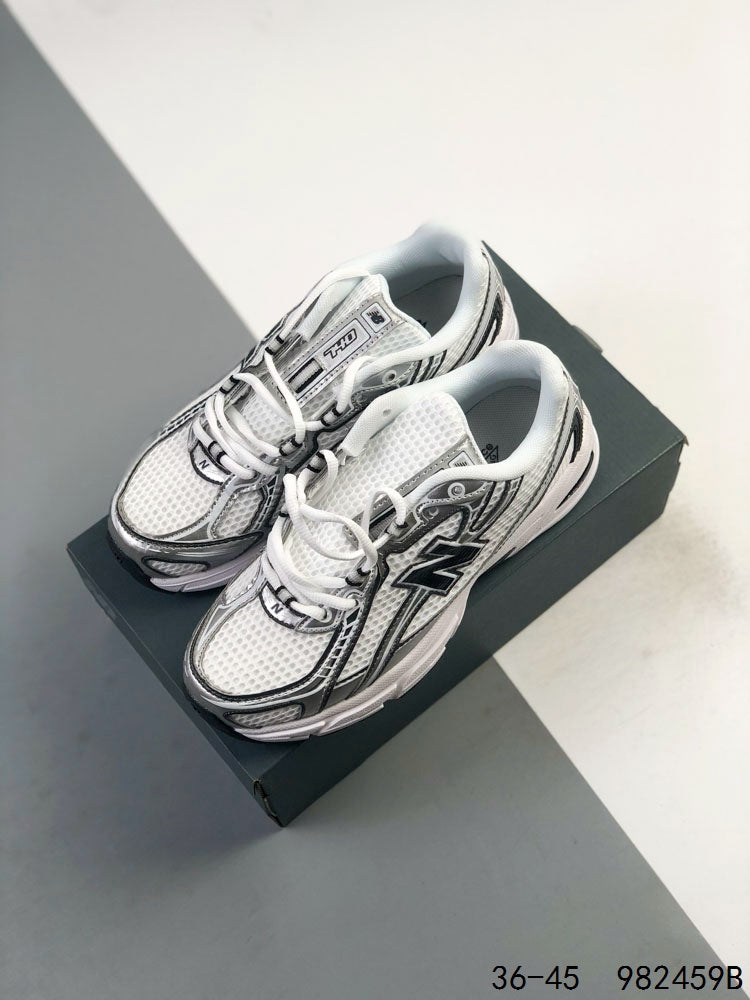 New Balance 740