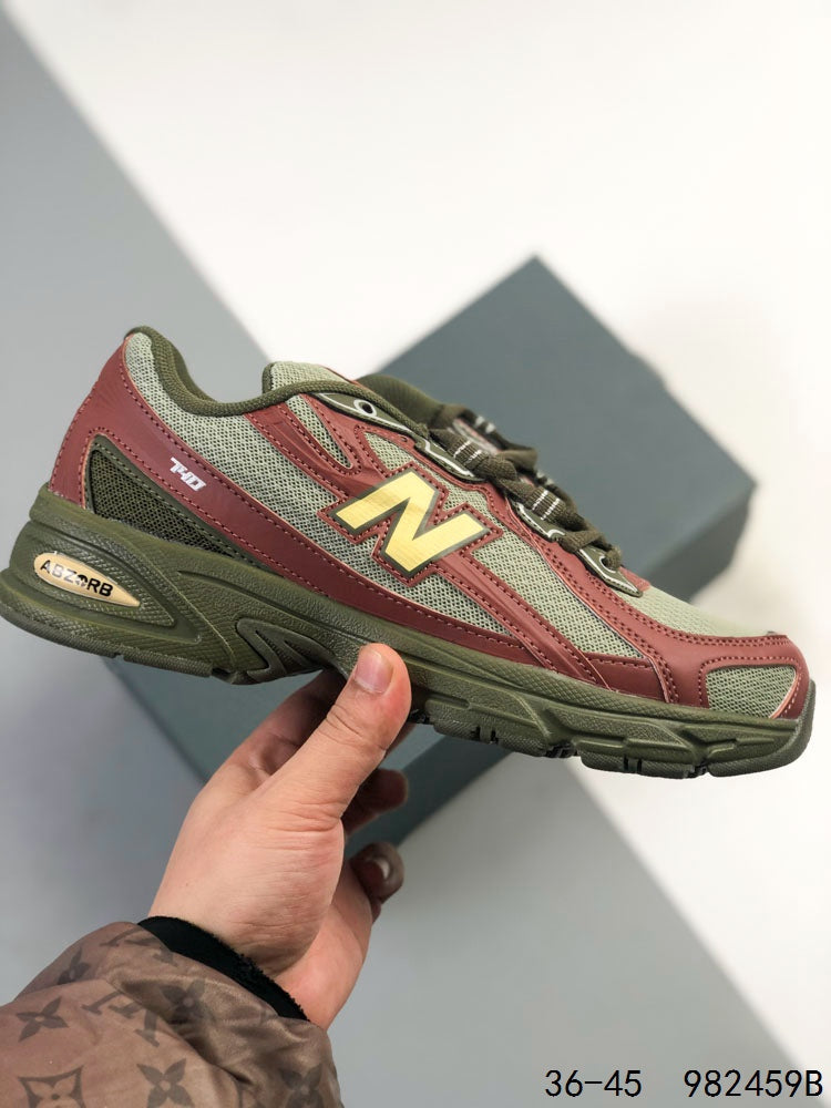 New Balance 740