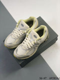New Balance 2002R