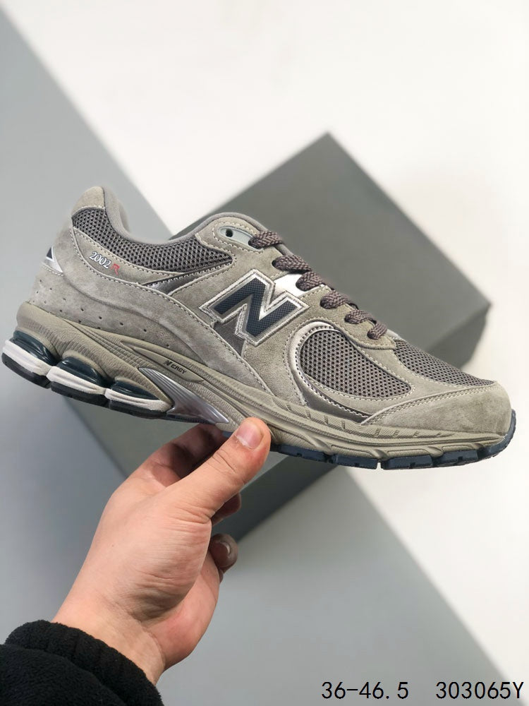 New Balance 2002R