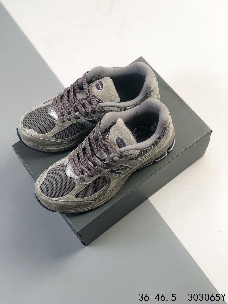 New Balance 2002R
