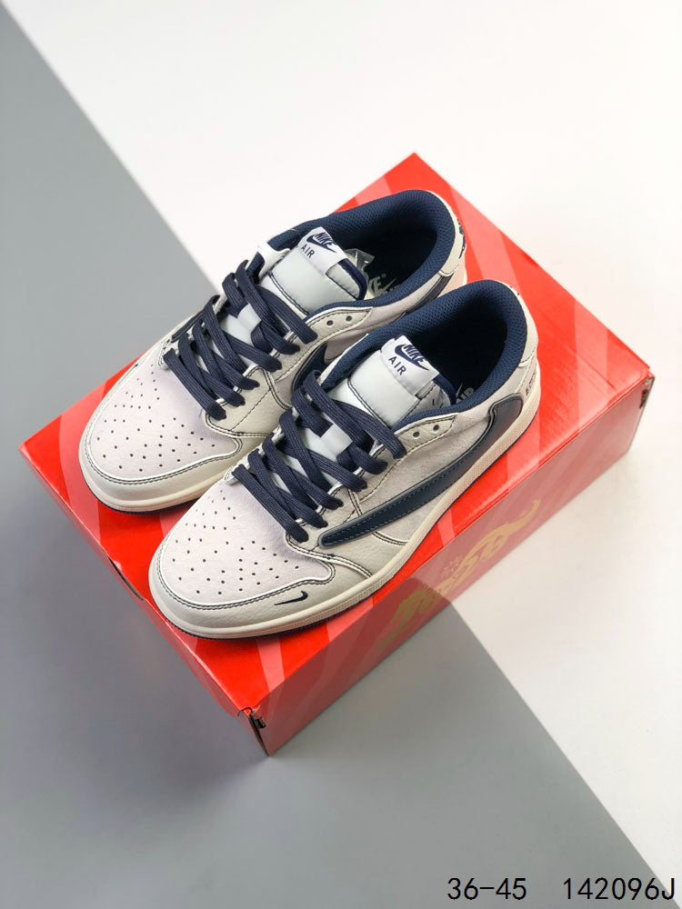 Air Jordan 1 Low x Supreme
