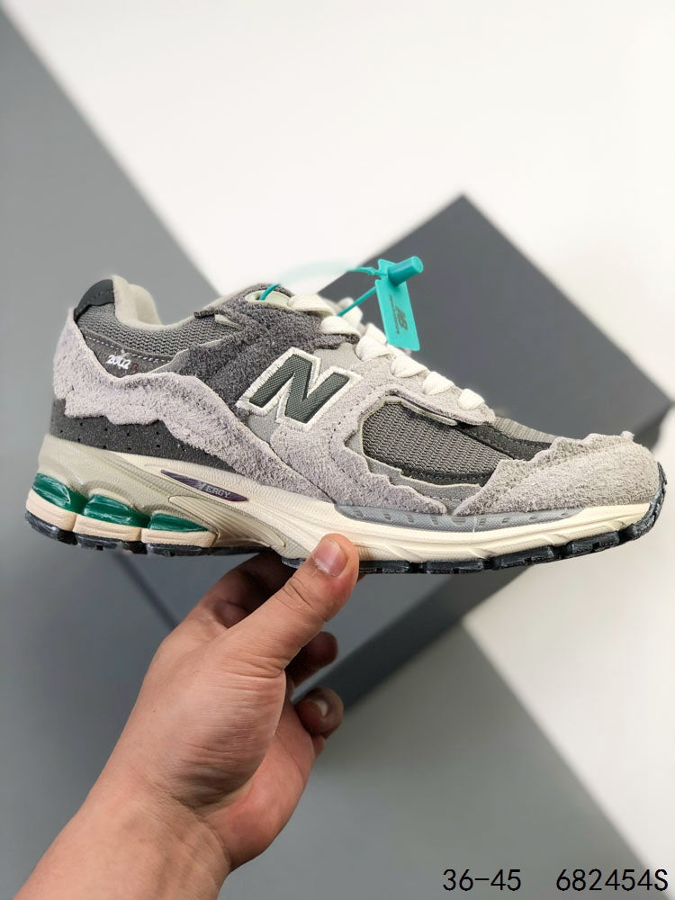 New Balance 2002R