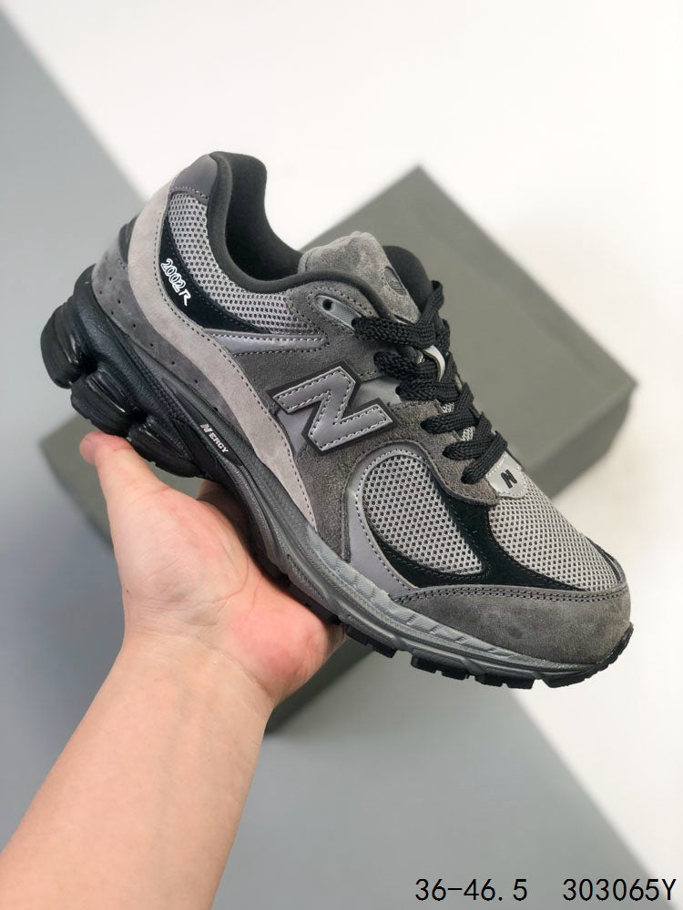 New Balance 2002R