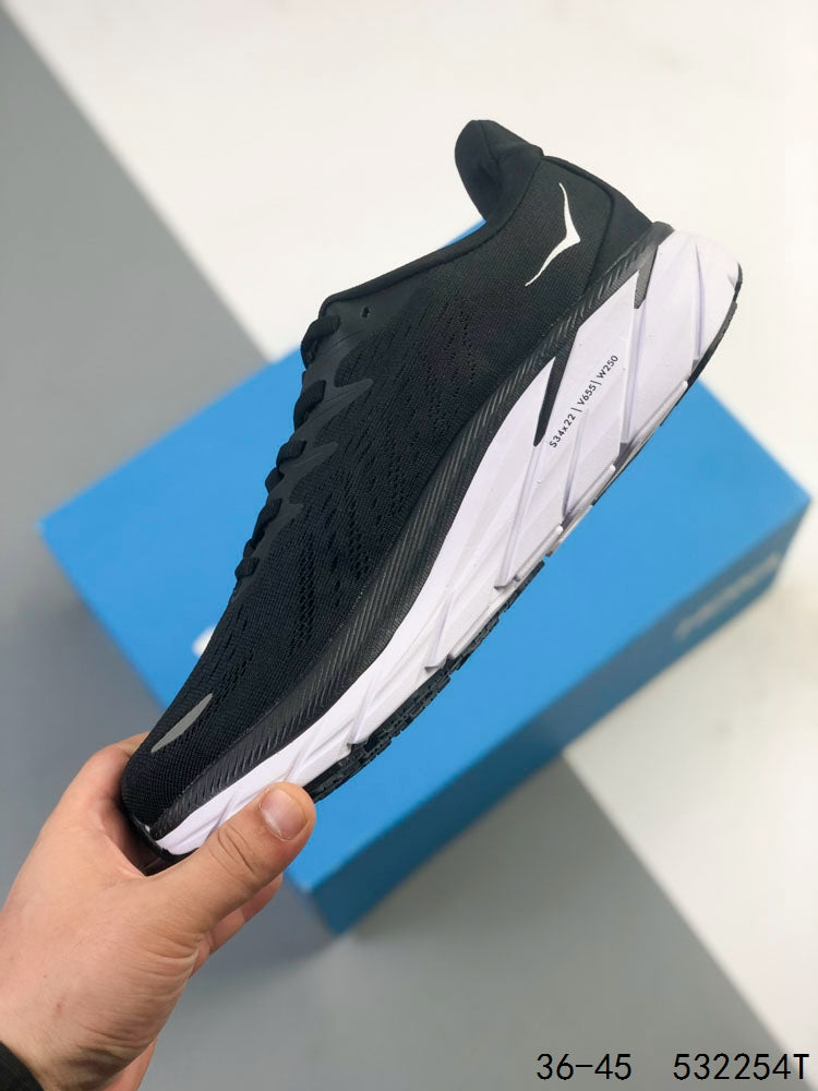 HOKA Clifton 8