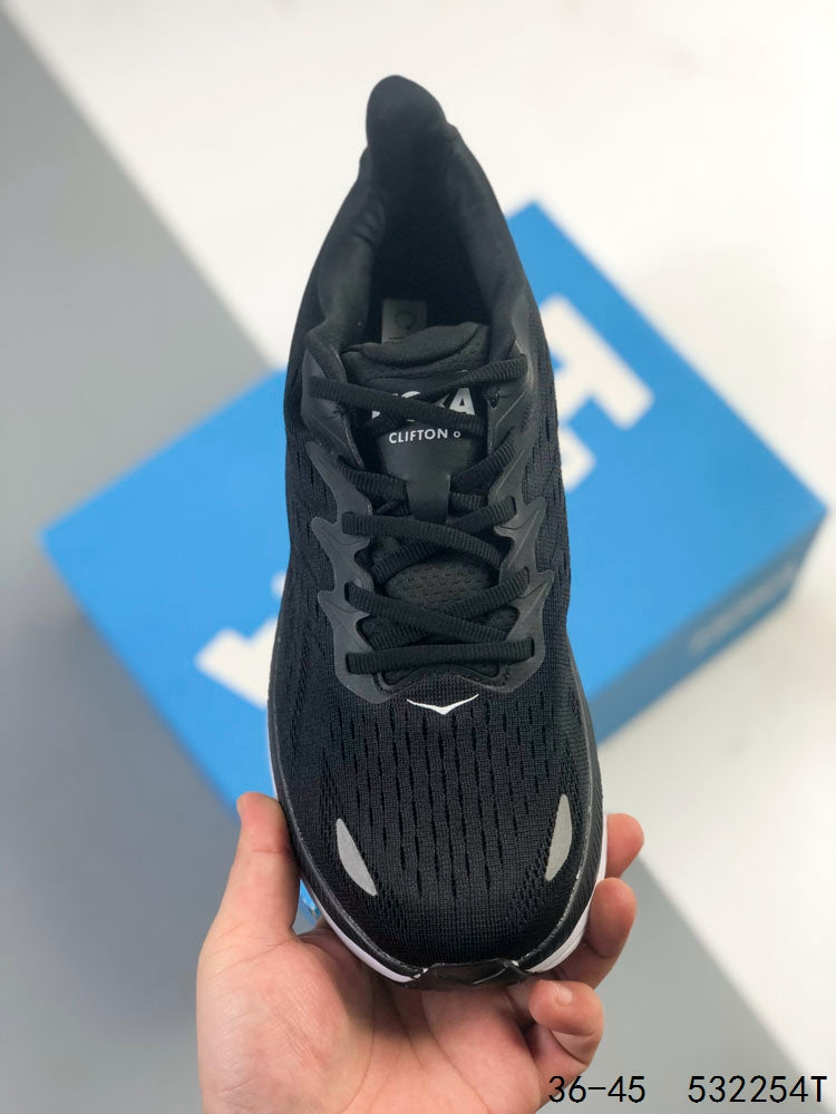 HOKA Clifton 8