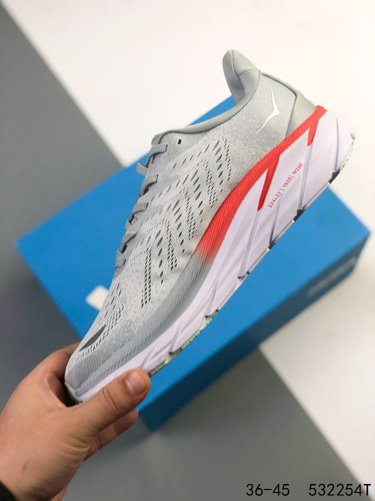 HOKA Clifton 8