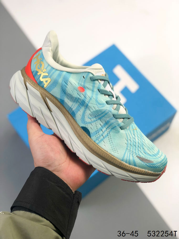 HOKA Clifton 8