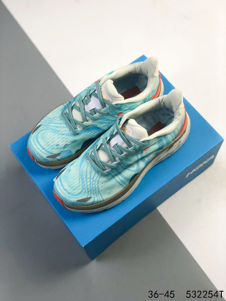 HOKA Clifton 8