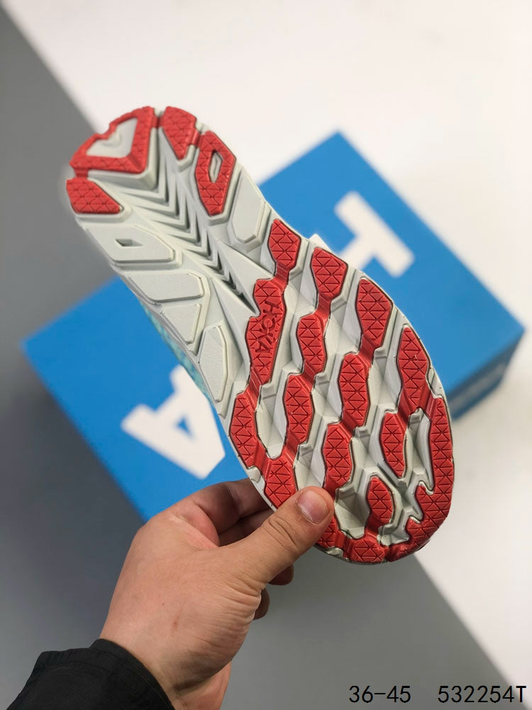 HOKA Clifton 8