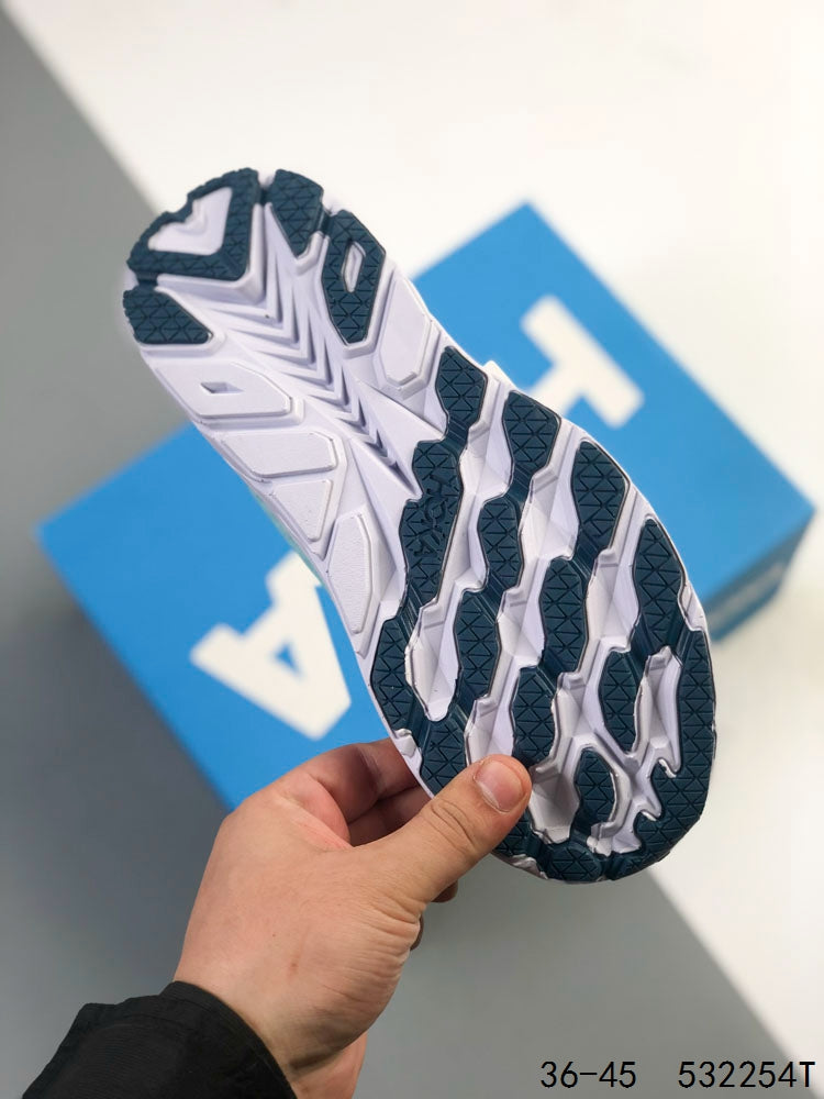 HOKA Clifton 8