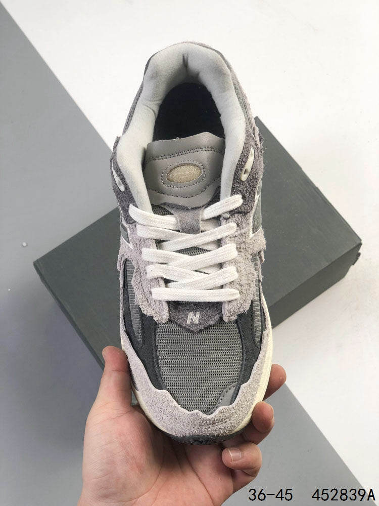 New Balance 2002R