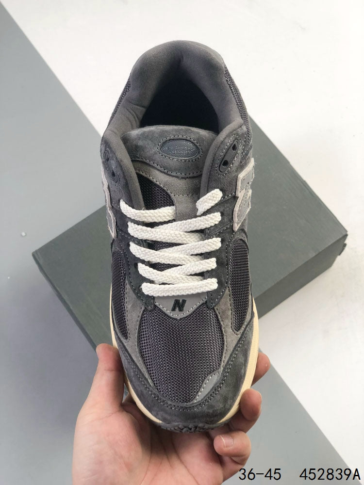New Balance 2002R
