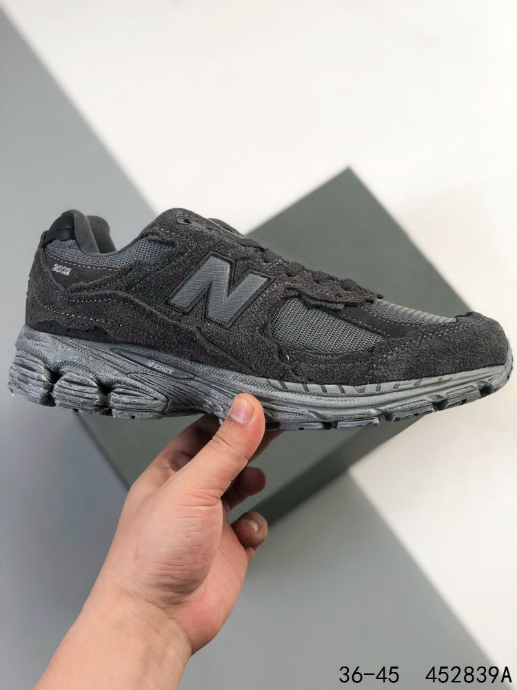 New Balance 2002R