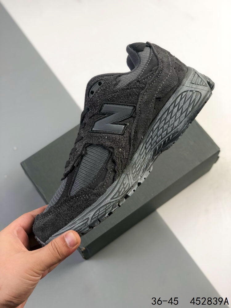 New Balance 2002R