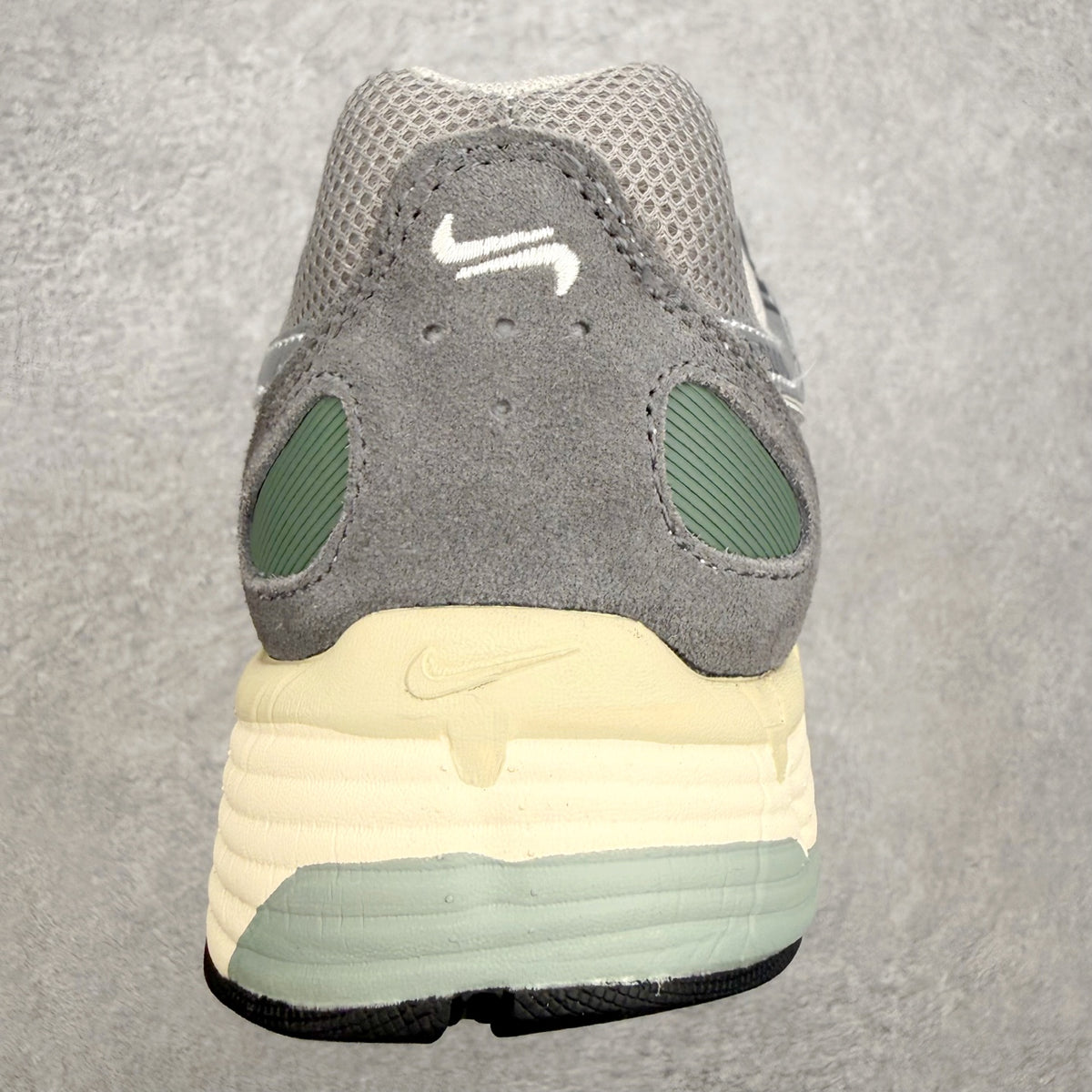 Nike P-6000
