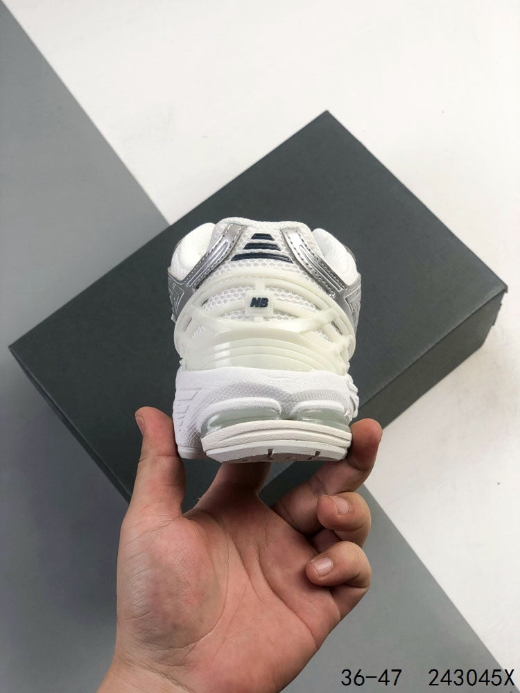 New Balance 1906R
