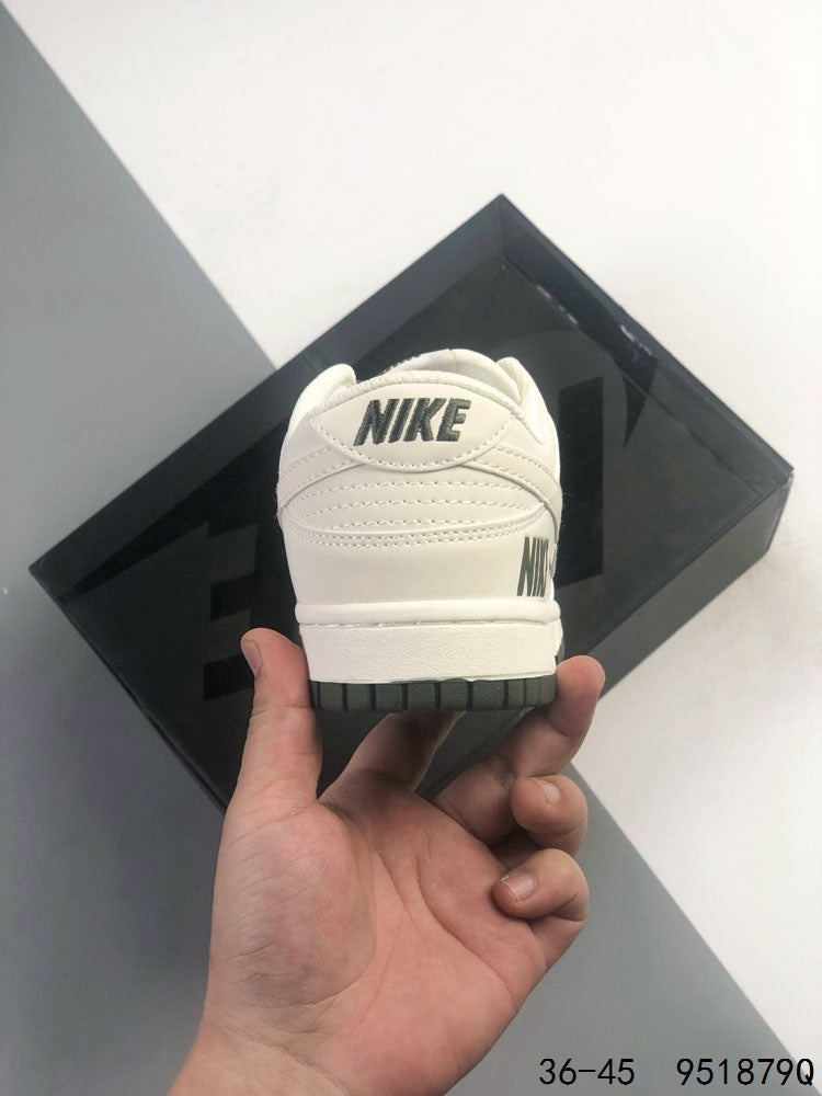 Nike SB Dunk
