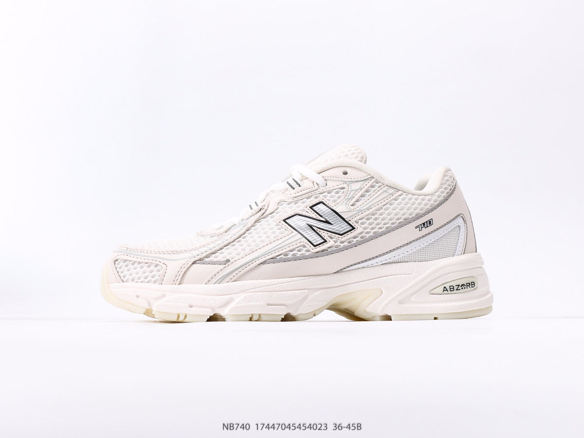New Balance 740