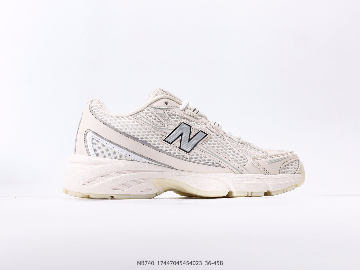 New Balance 740