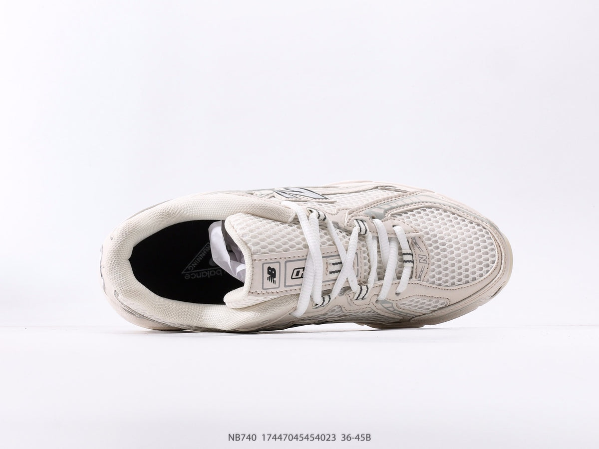 New Balance 740