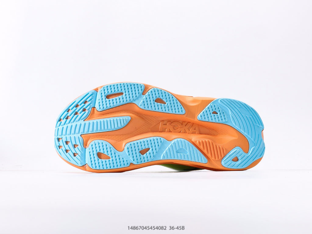 HOKA Bondi 8
