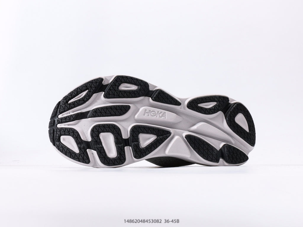 HOKA Bondi 8