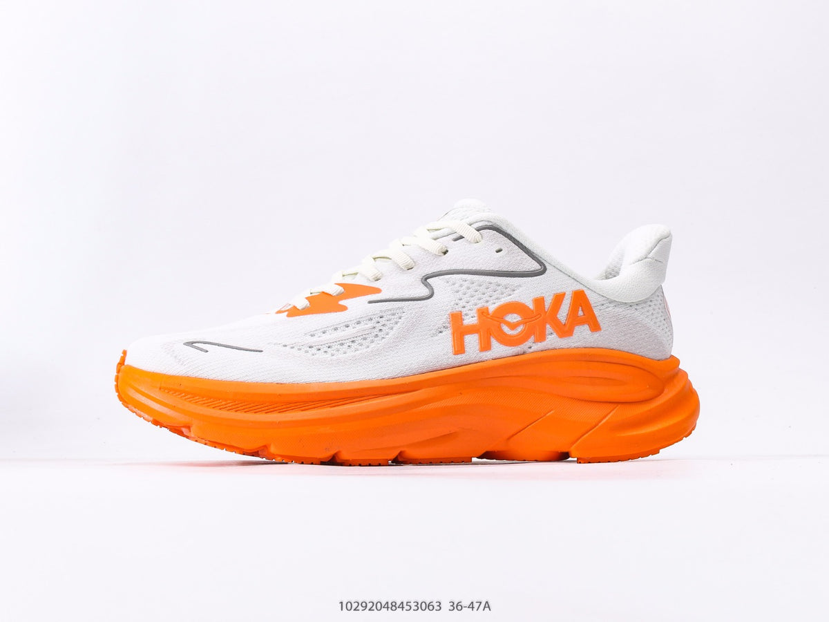 HOKA Clifton 10