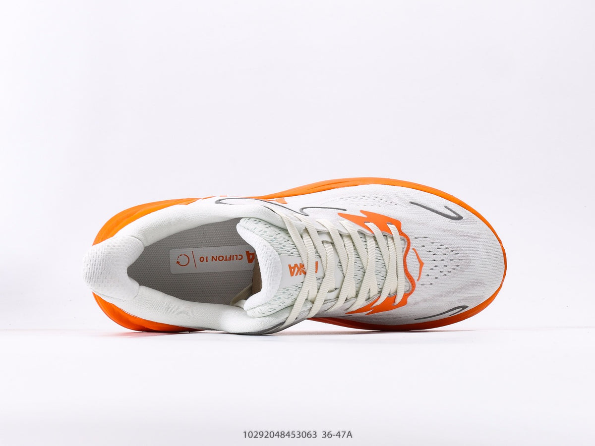 HOKA Clifton 10