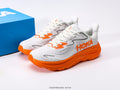 HOKA Clifton 10