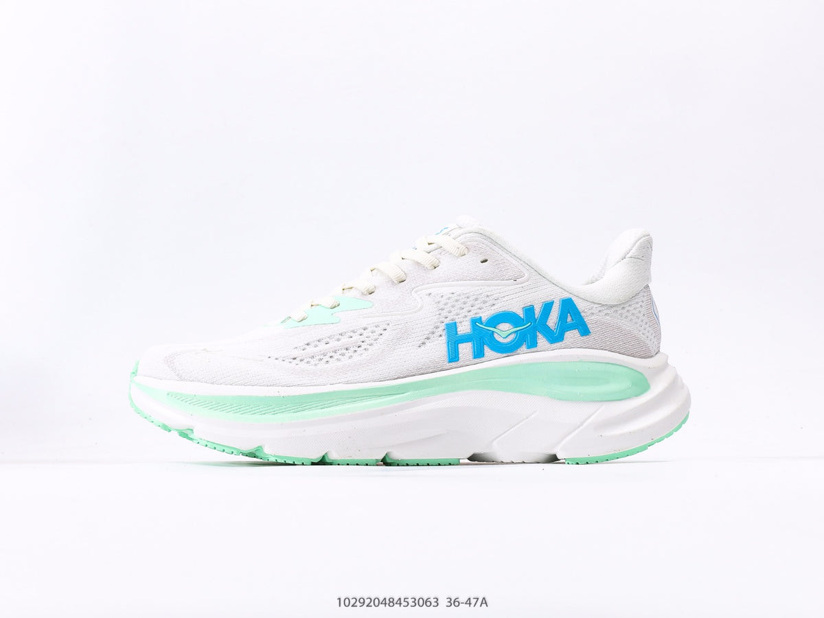 HOKA Clifton 10