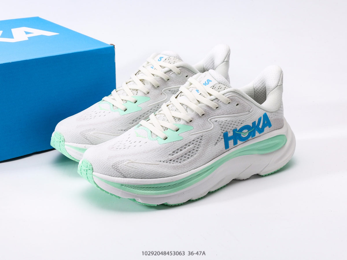 HOKA Clifton 10