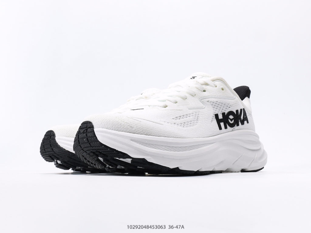 HOKA Clifton 10