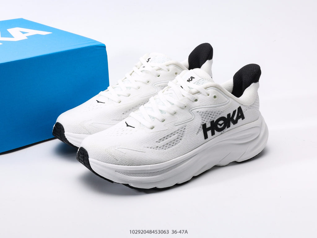 HOKA Clifton 10