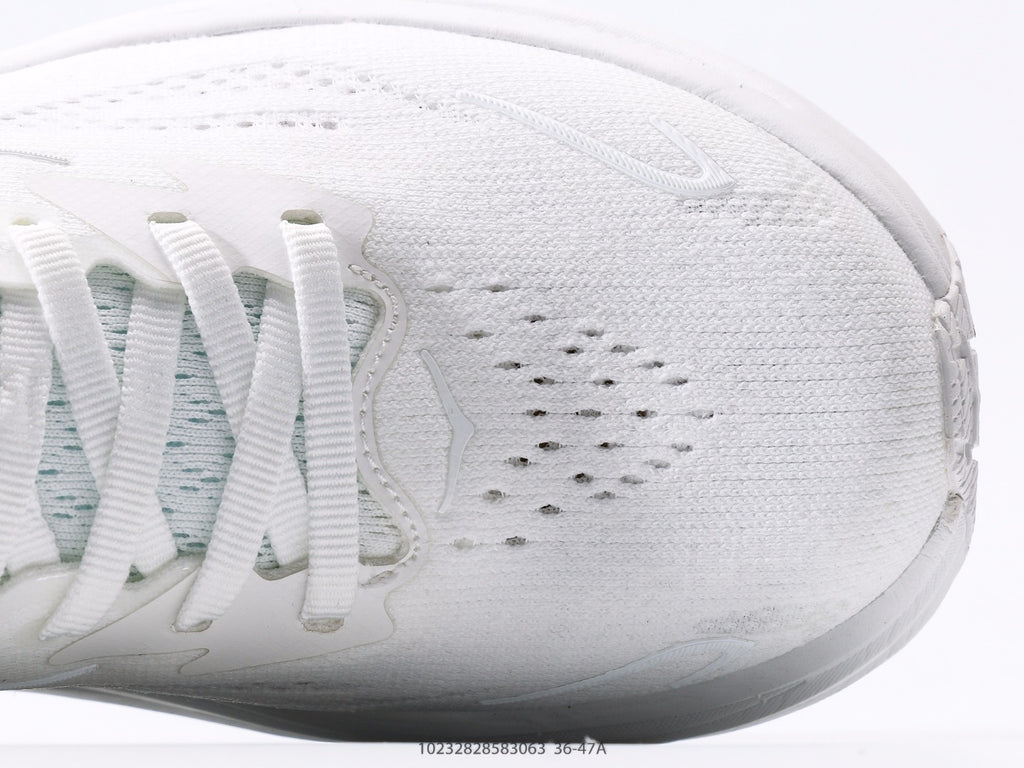 HOKA Clifton 10