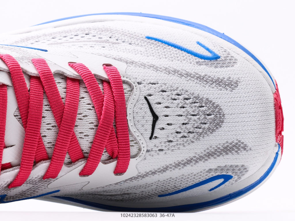 HOKA Clifton 10